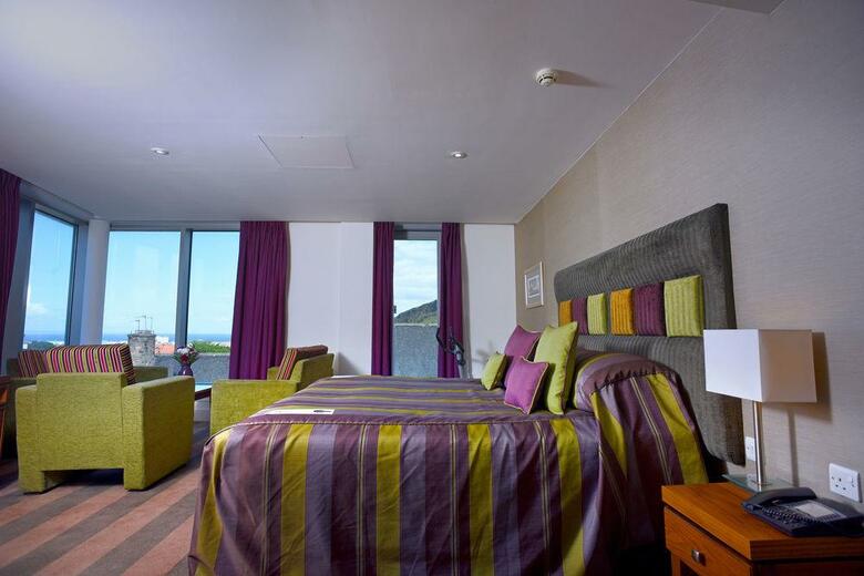 Ten Hill Place Hotel
