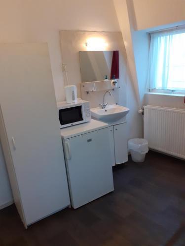 Hostal Pension Tivoli