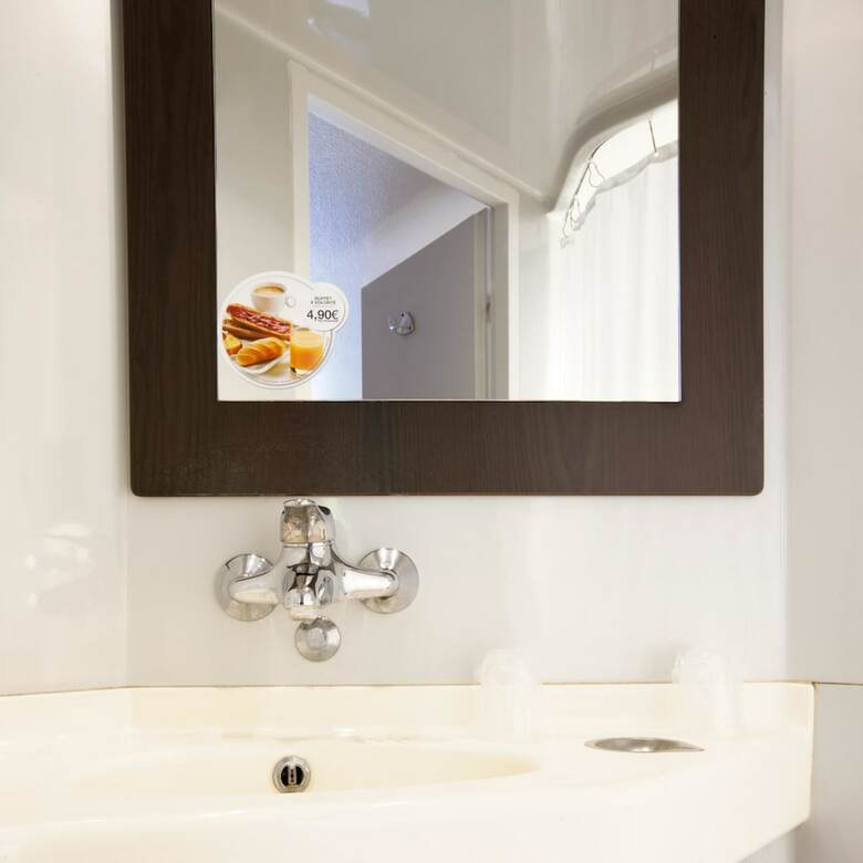 Hotel Premiere Classe Lyon Est Aeroport Saint Exupery