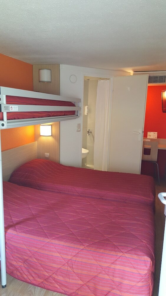 Hotel Premiere Classe Lyon Est Aeroport Saint Exupery