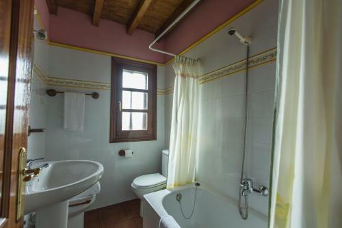 Agroturismo Casas Rurales Playa De Guadam�a