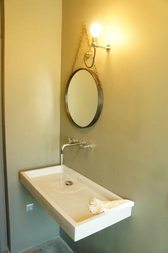Hostal Apeiros Chora