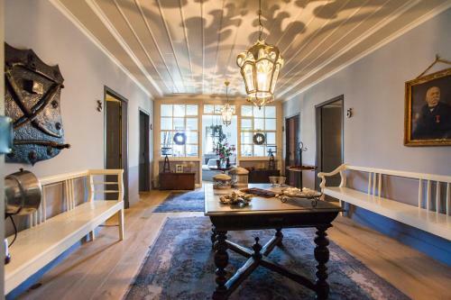 Hostal Apeiros Chora