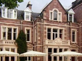 Glen Mhor Hotel & Restaurant