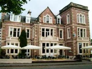 Glen Mhor Hotel & Restaurant