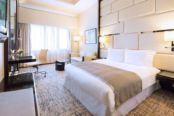 Hotel Regal Airport
