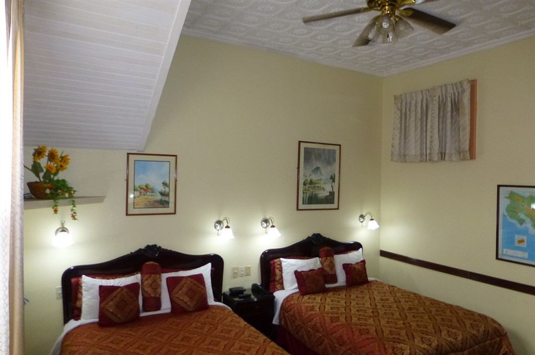 Hotel Santo Tomas