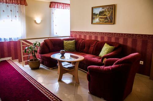 Hostal Arany Patk� Panzi� & �tterem