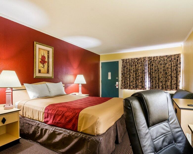 Hotel Econo Lodge Topeka