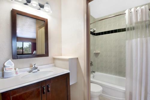 Motel Howard Johnson Red Deer