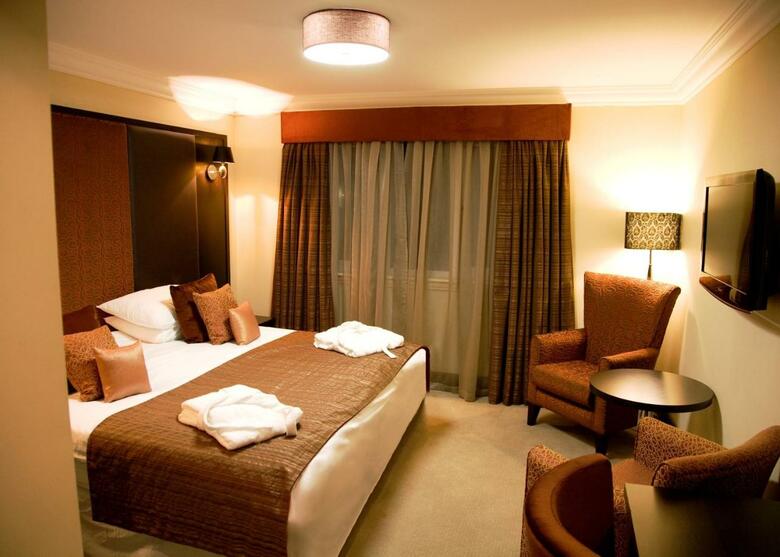 The Popinjay Hotel & Spa