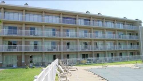 Motel Ambassadors Inn And Suites - Virginia Beach
