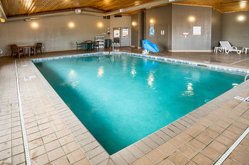 Hotel Econo Lodge Near Miller Hill Mall