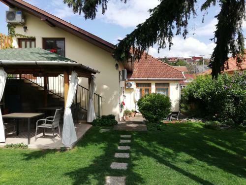 Hostal Gy�ngyszem Vend�gh�z