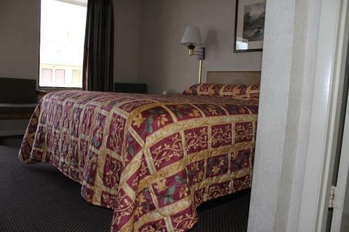 Hotel Budget Host Inn Bristol