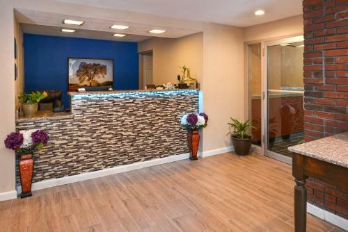 Hotel Kings Inn Putnam