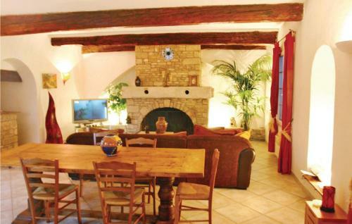Holiday Home Route De Saumane