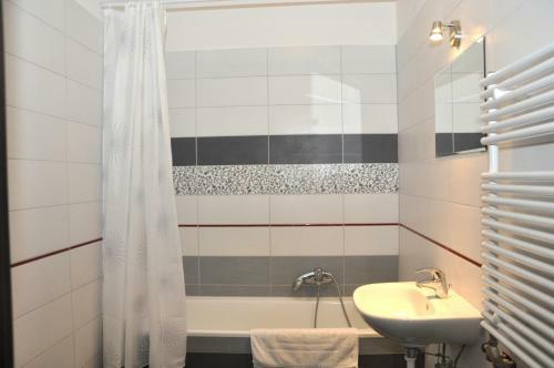 Tisza Palota Apartmanok