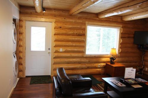 Salmon Catcher Lodge