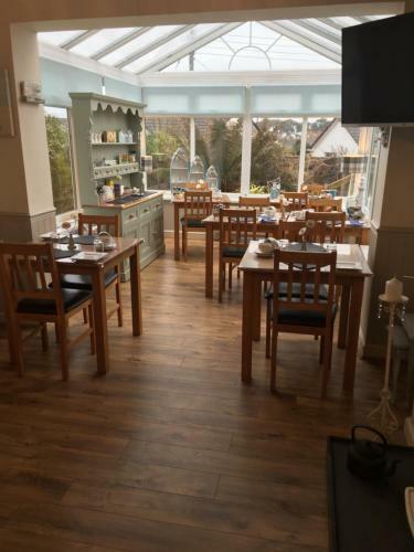 Downsfield Bed And Breakfast