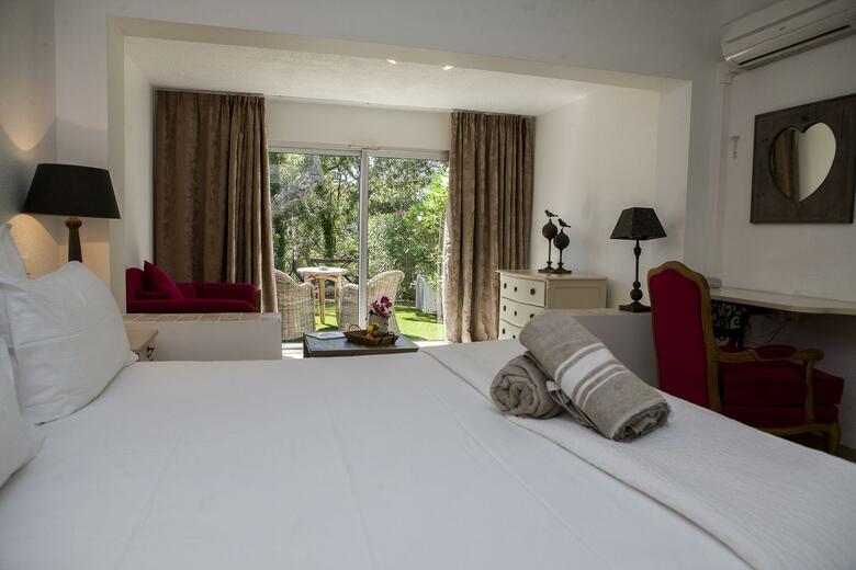 Hotel H�tel Font Mourier
