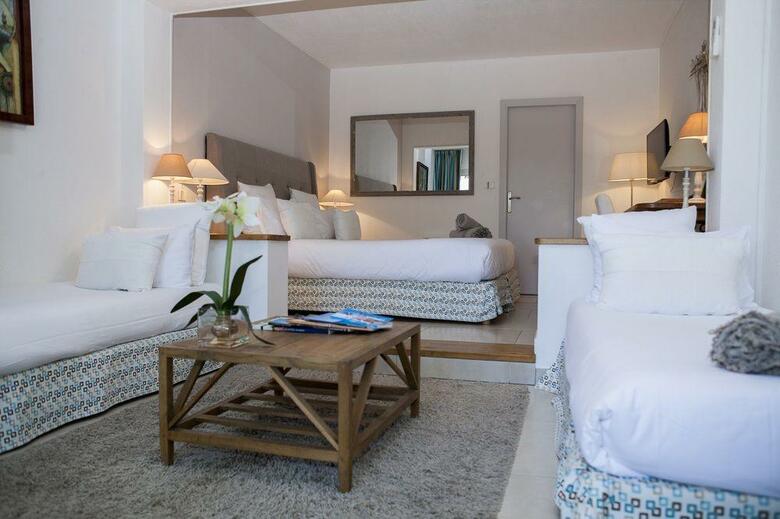 Hotel H�tel Font Mourier