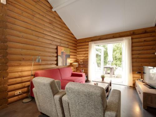 Boutique Holiday Home In Hoge Hexel On Pond