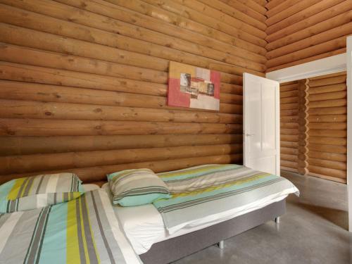 Boutique Holiday Home In Hoge Hexel On Pond