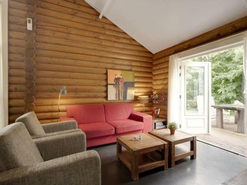 Boutique Holiday Home In Hoge Hexel On Pond