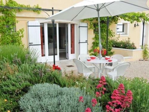 Fantastic Apartment In Montbrun-les-bains With Balcony