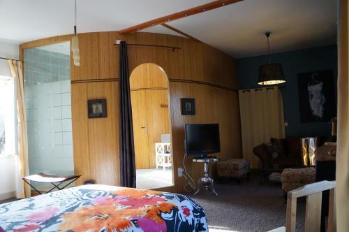 Hostal Domaine Du Tisserand