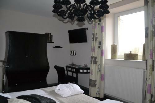 Bed & Breakfast Au Petit Manoir