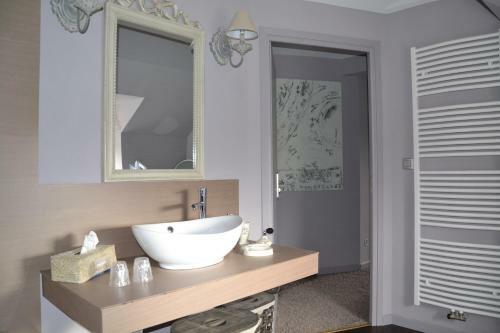 Bed & Breakfast Au Petit Manoir
