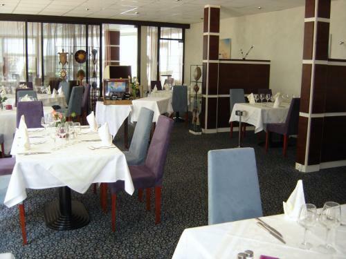 Hotel H�tel Restaurant Du Parc De La Colombi�re