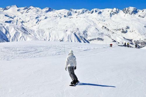 Aparthotel Les Chalets Des Ecourts