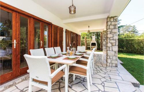 Holiday Home Ive Milcetica Matina Cr
