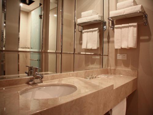Free Comfort Holiday Hotel (xi Shan)