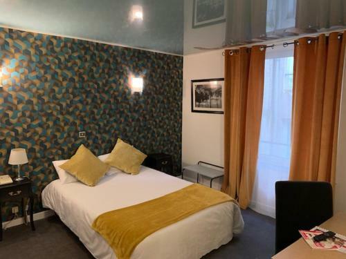 Azur Hotel