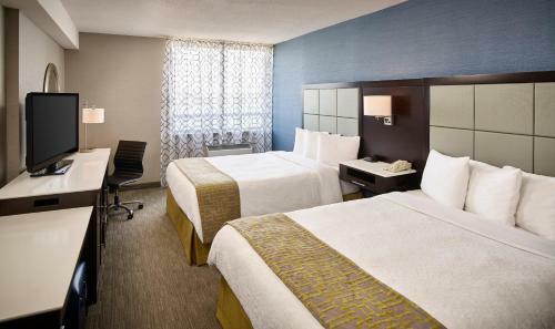 Waterfront Hotel