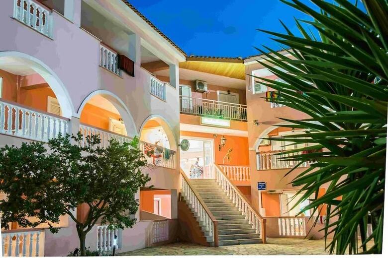 Savvas Aparthotel
