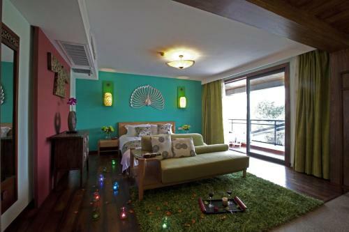Crystal Boutique Hotel