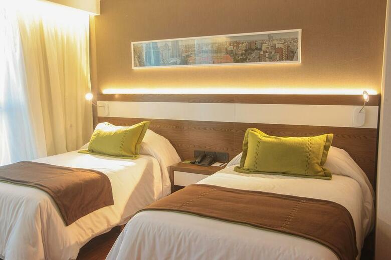 Yrigoyen 111 Hotel