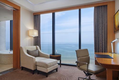Hotel Sheraton Yantai Golden Beach Resort