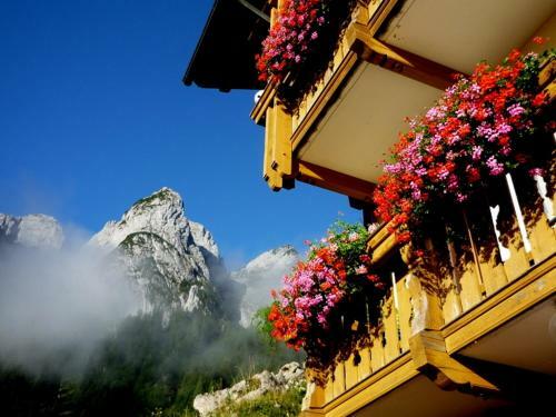 Hostal Gasthof Gosausee