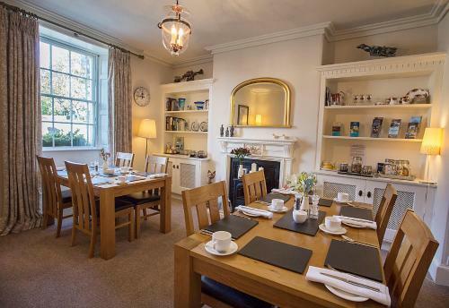 Bed & Breakfast Market Cross Guest House
