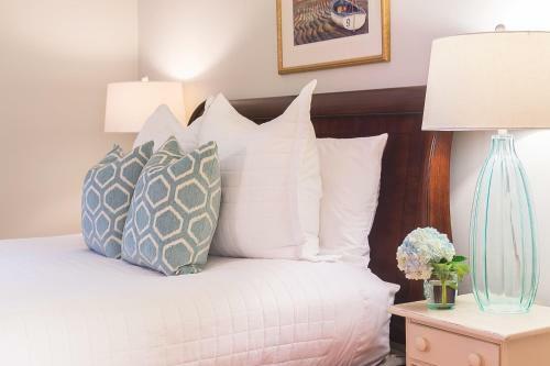 Bed & Breakfast Sea Meadow Inn