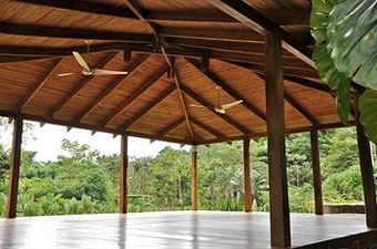 Macaw Lodge