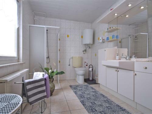 Cozy Holiday Home In Schwarzbach Thuringia With Garden
