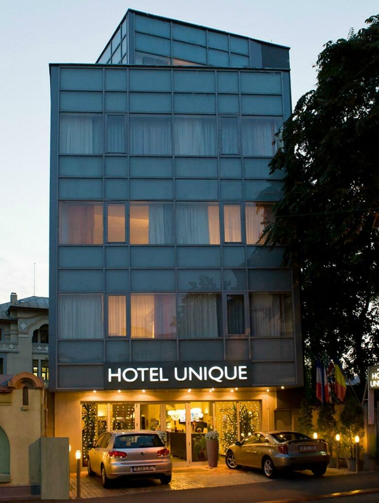 Unique Hotel