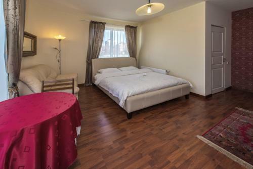 Hostal Baltas Namas